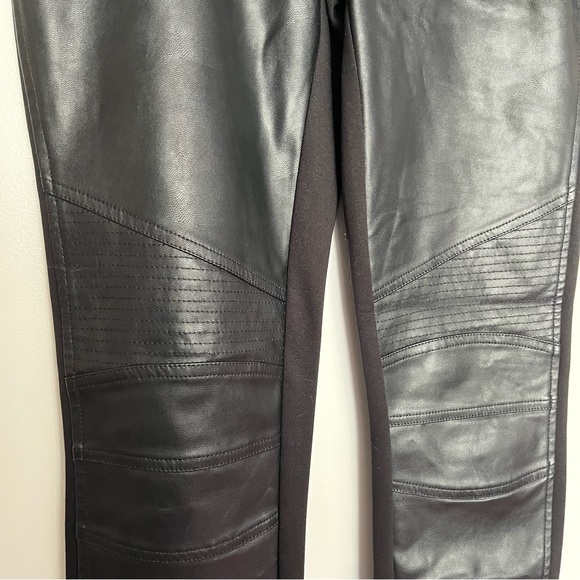 NENE LEAKES | Faux Leather Leggings Sz S - Picture 5 of 6